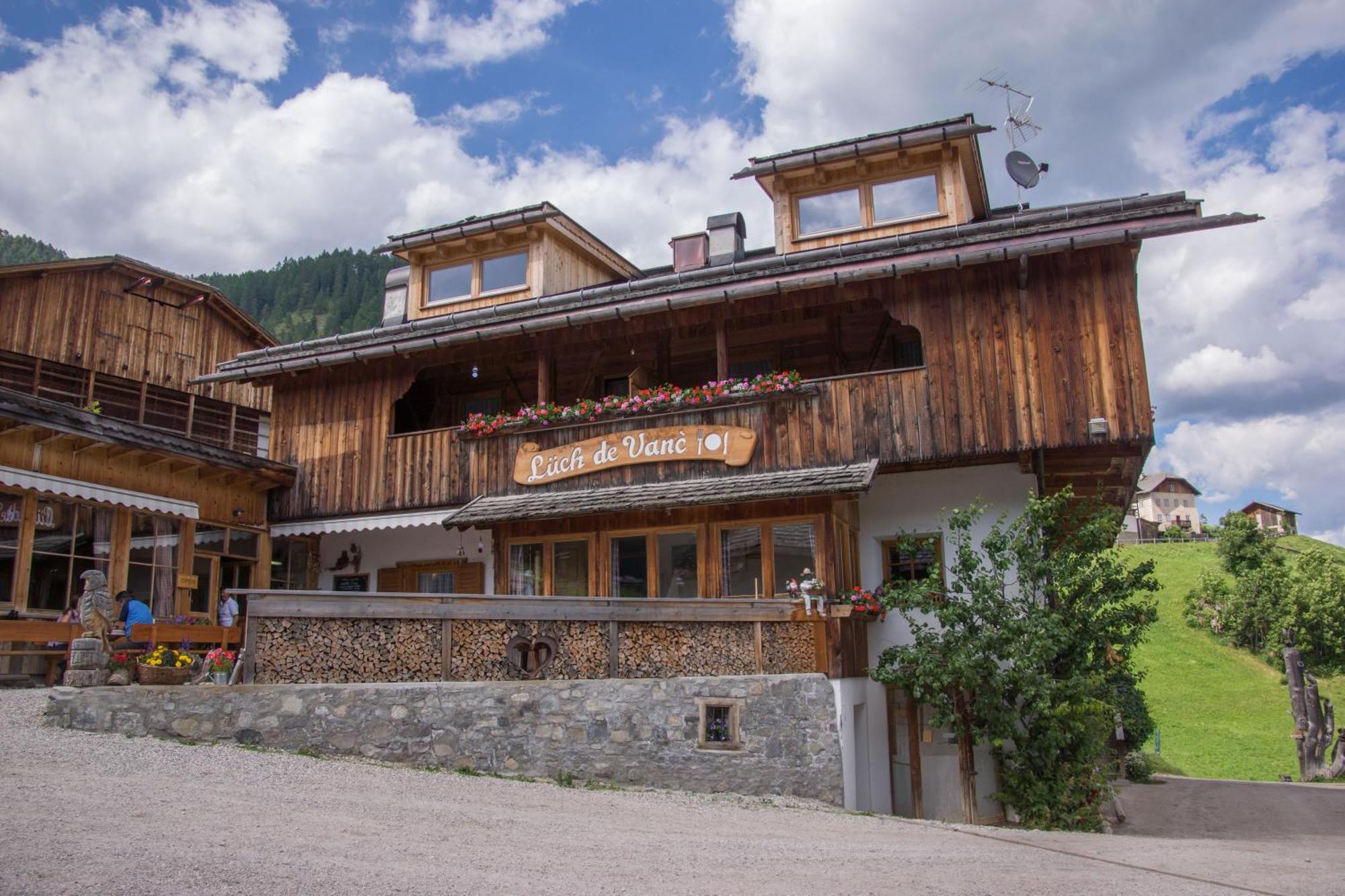 Agriturismo Luech De Vanc San Martino in Badia Eksteriør bilde